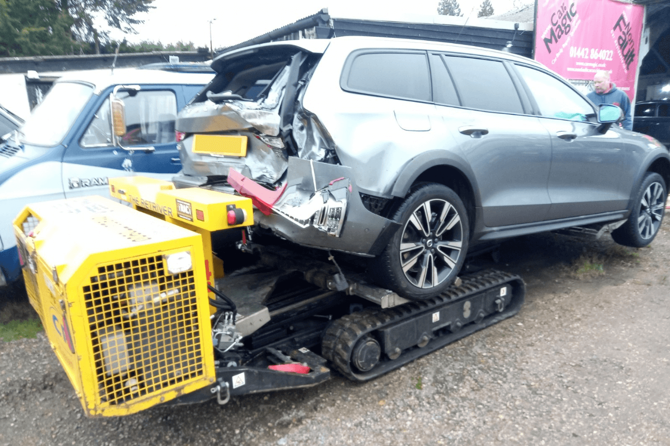 Volvo V60 Damage Total Loss